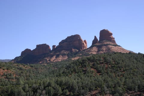 Red rock towers in Sedona. 